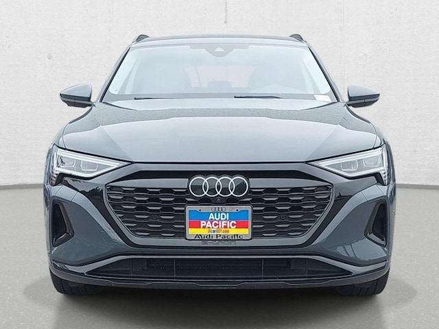 2024 Audi Q8 e-tron