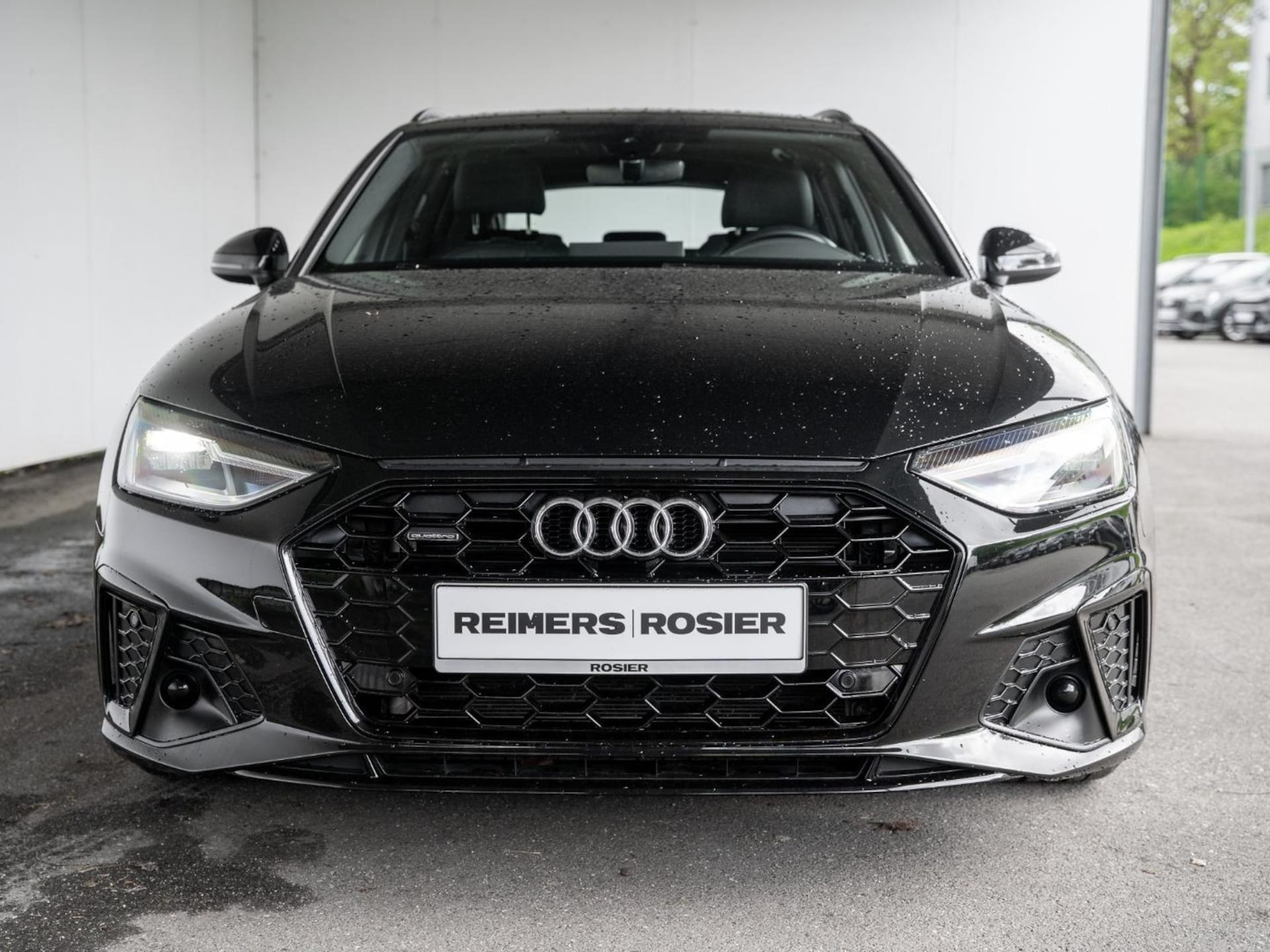 Audi A4 Avant S line