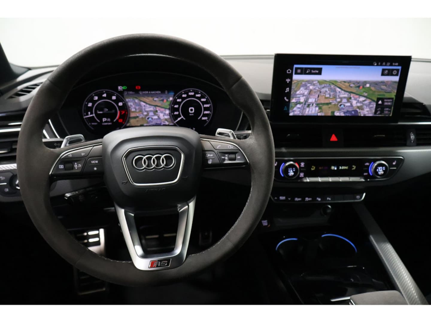 Bild über Audi RS 4 Avant TFSI quattro tiptronic - für weitere Informationen kontaktieren Sie den Audi Partner