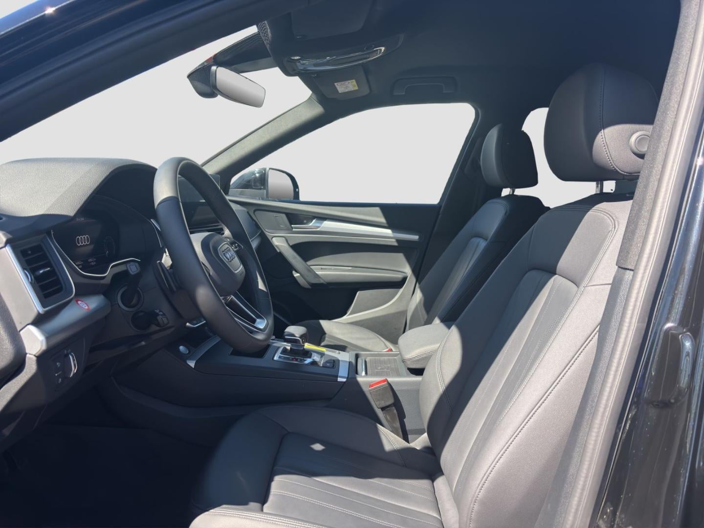 Bild über Audi Q5 Sportback TFSI e advanced 50 TFSI e quattro S tronic - für weitere Informationen kontaktieren Sie den Audi Partner