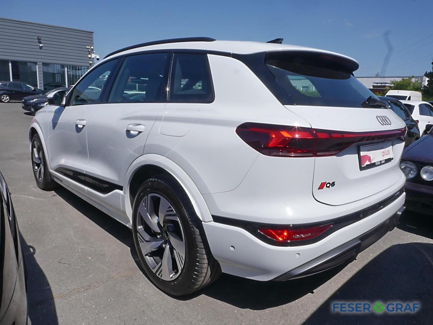 Image about Audi Q6 SUV e-tron 55 e-tron quattro 285 kW