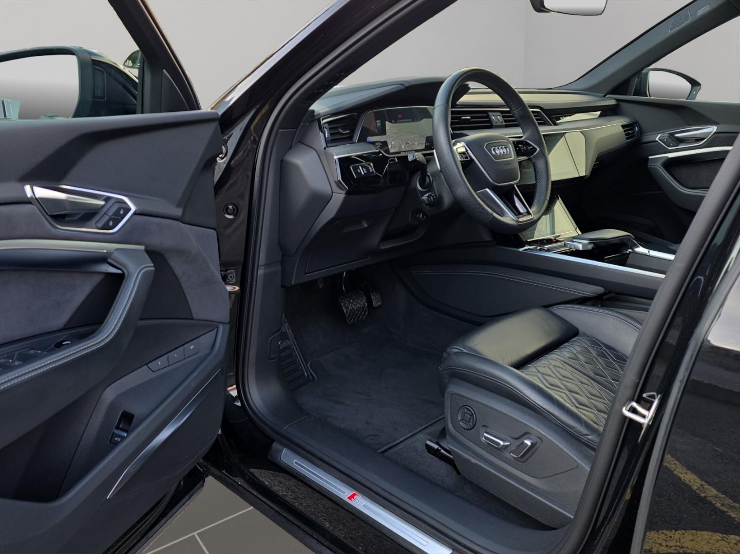 Image de Audi e-tron S Sportback e-tron S Sportback 370,00 kW - for more details contact your dealer