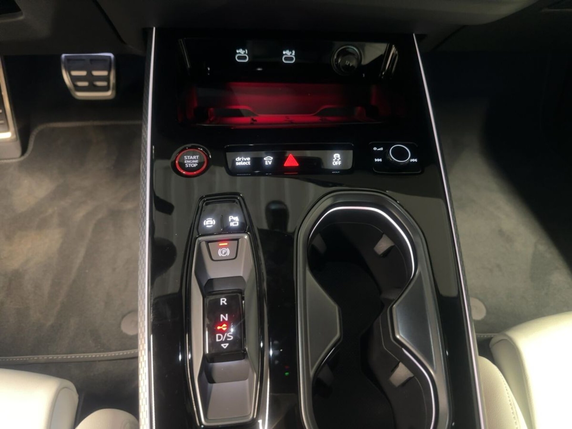 Audi A6 Limousine e-hybrid edition one