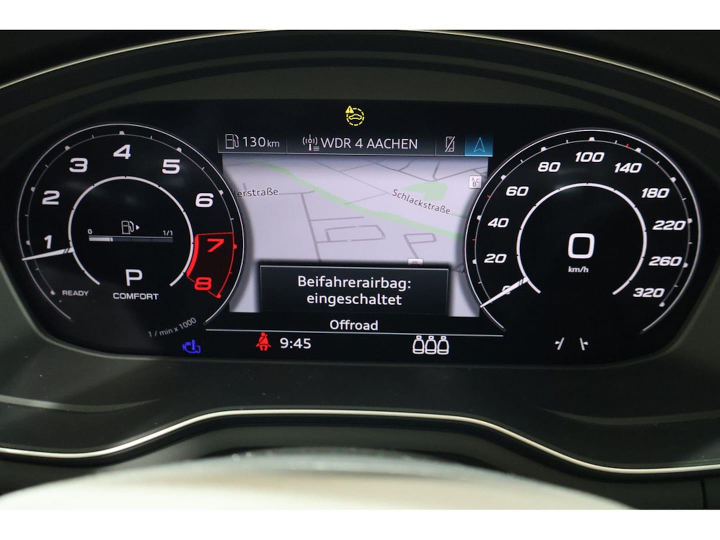 Bild über Audi RS 4 Avant TFSI quattro tiptronic - für weitere Informationen kontaktieren Sie den Audi Partner