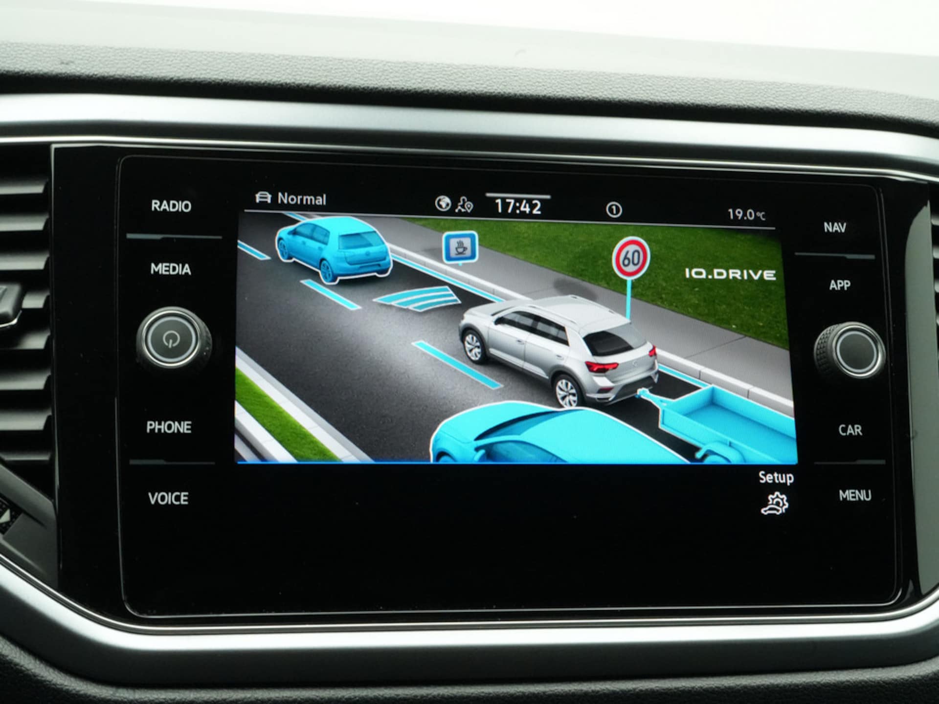 Volkswagen T-Roc Active