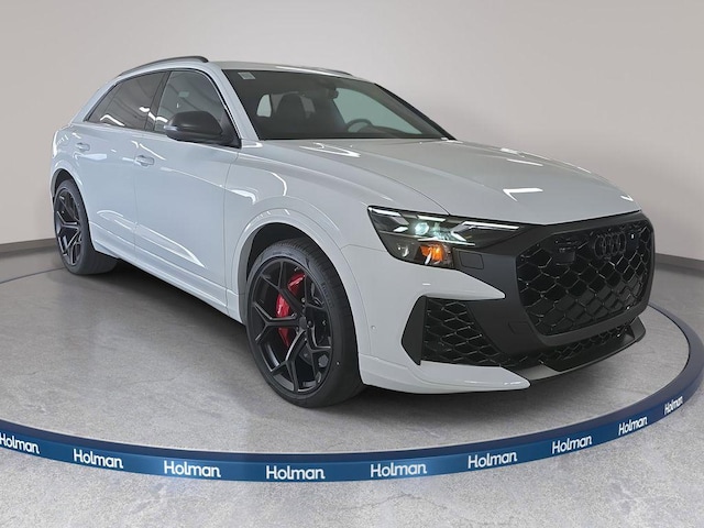 2026 Audi RS Q8 SUV performance