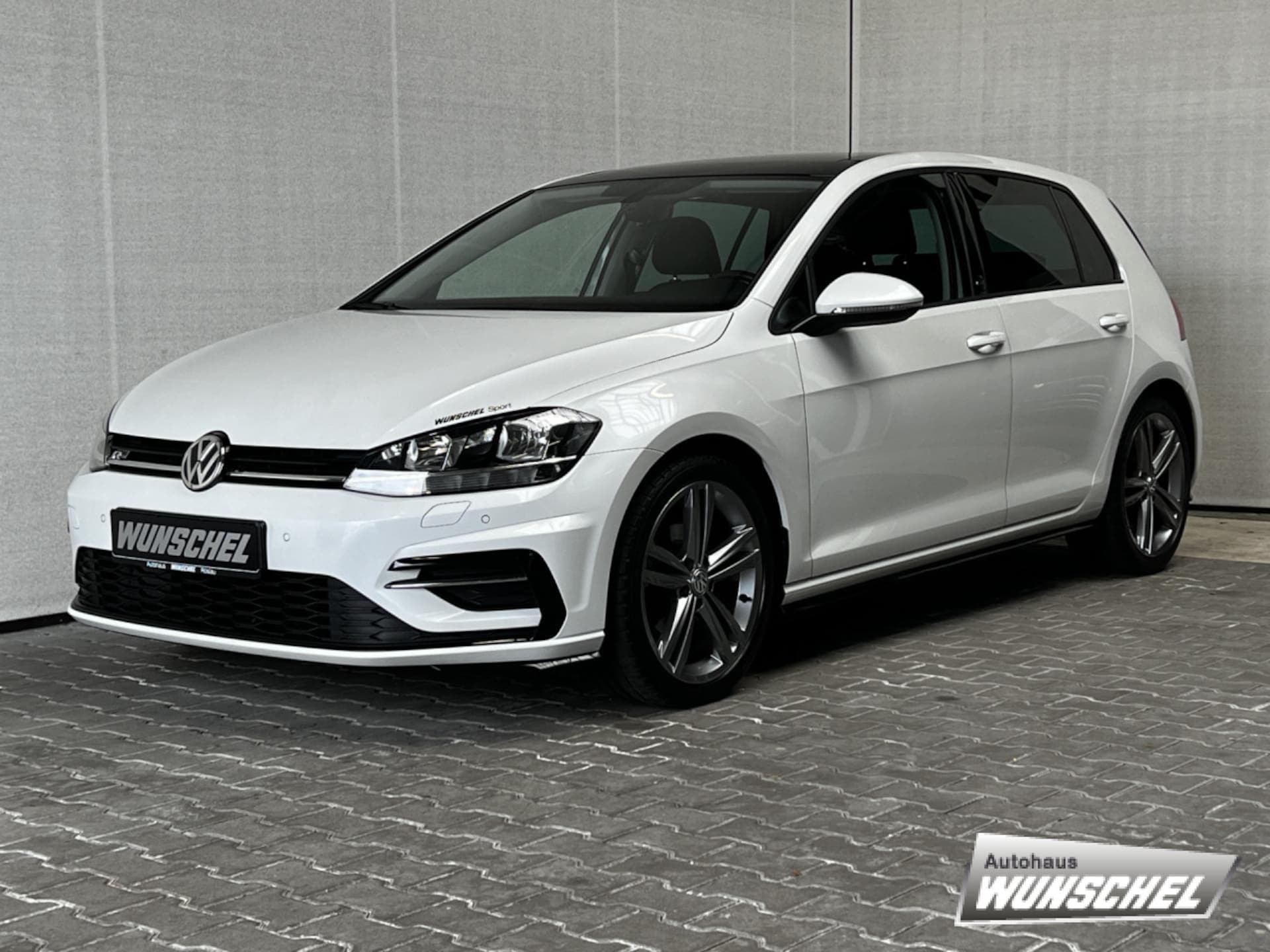 Volkswagen Golf SOUND