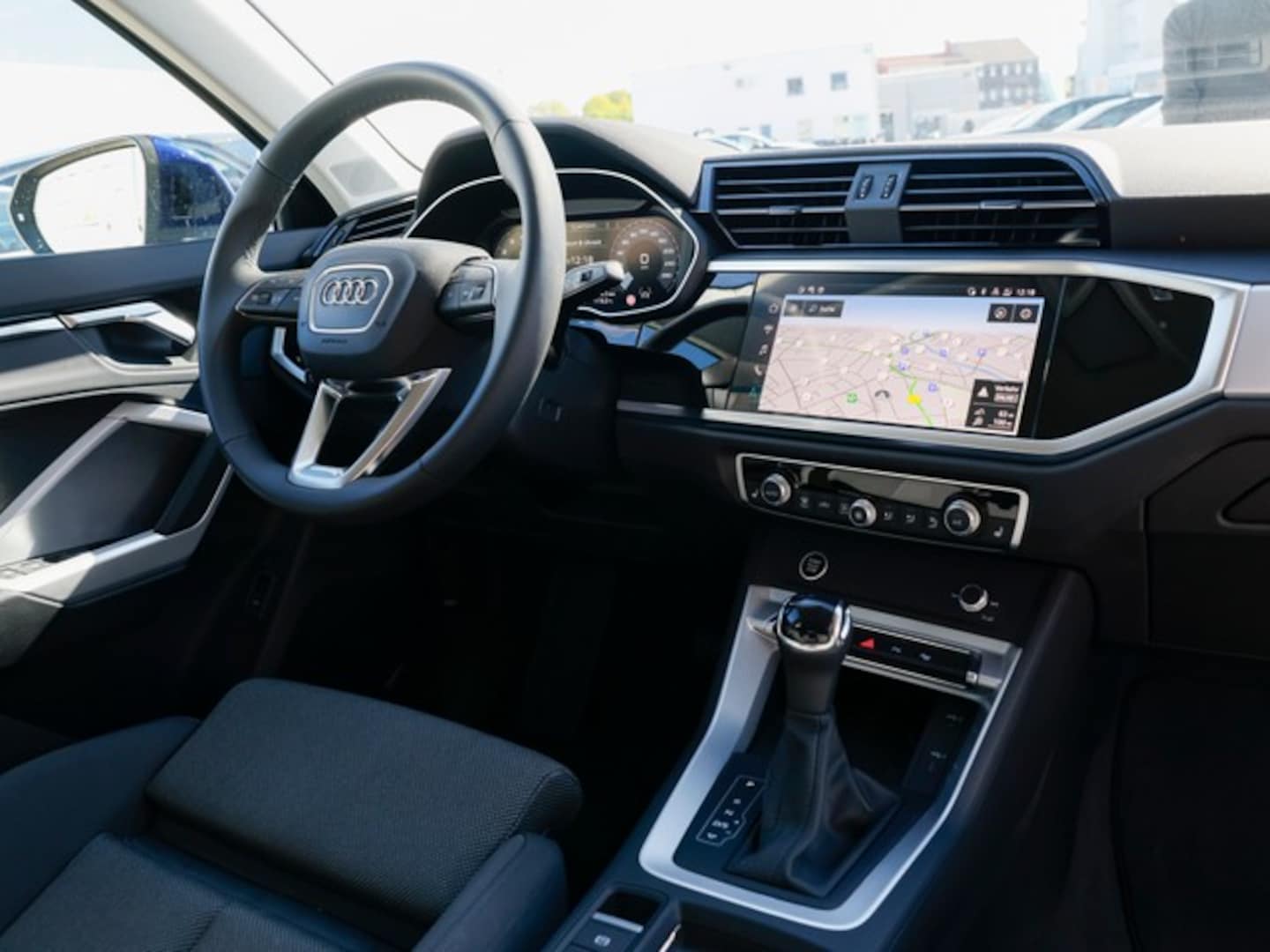 Bild über Audi Q3 TFSI 110 kW S tronic - für weitere Informationen kontaktieren Sie den Audi Partner