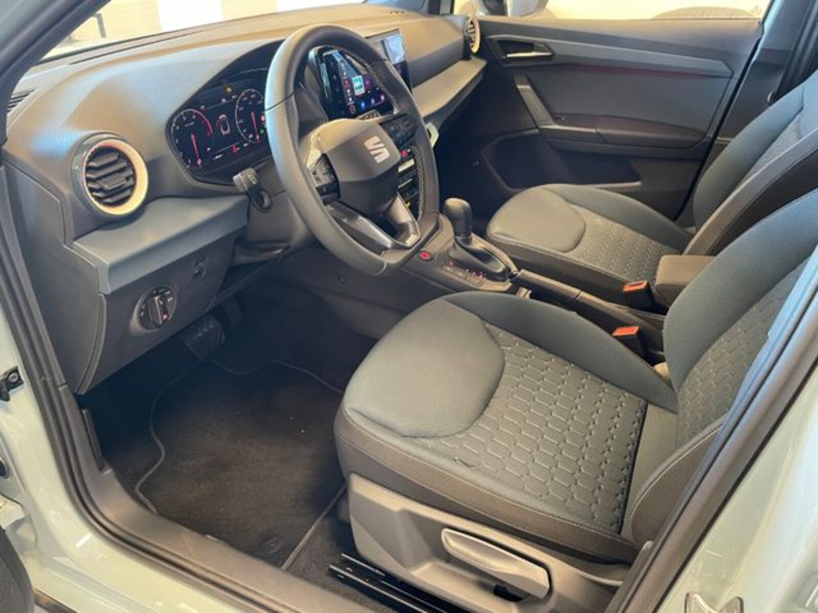 SEAT Arona – Bild 9