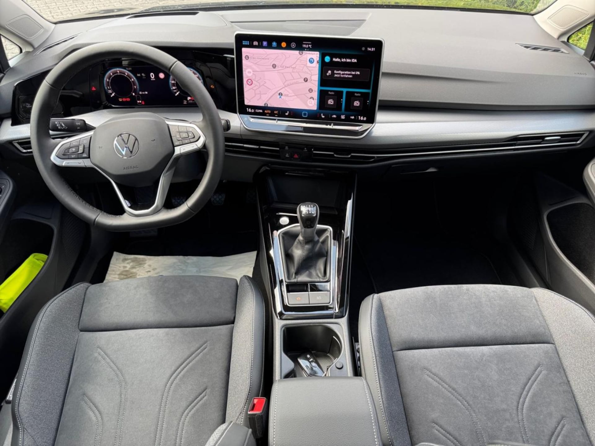 Volkswagen Golf Style