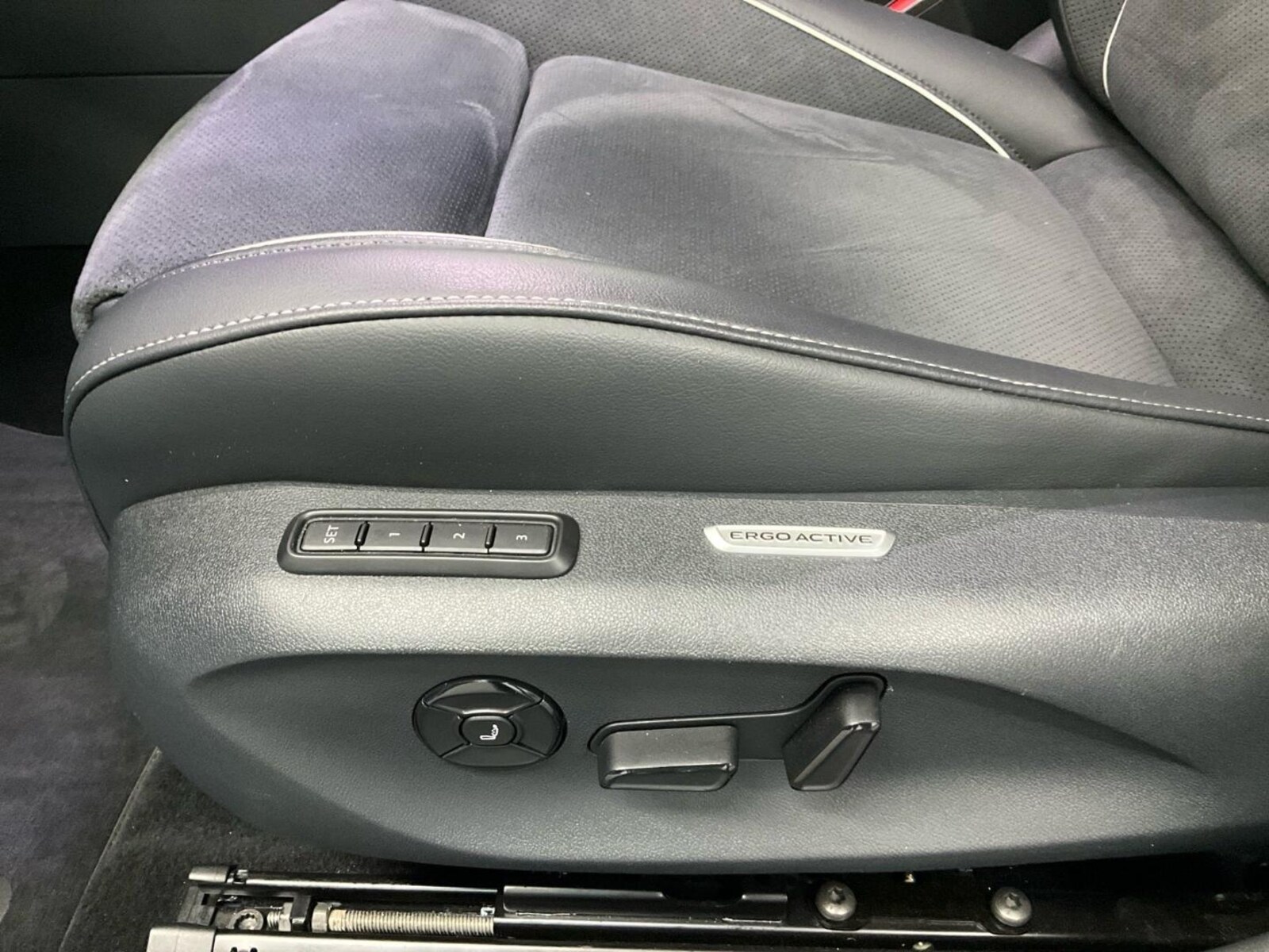 Volkswagen Passat – Bild 18