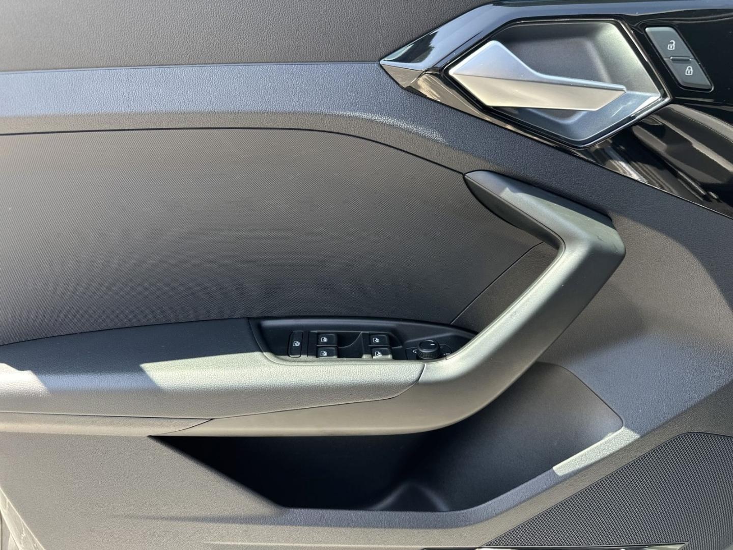 Bild über Audi A1 allstreet 35 TFSI S tronic - für weitere Informationen kontaktieren Sie den Audi Partner
