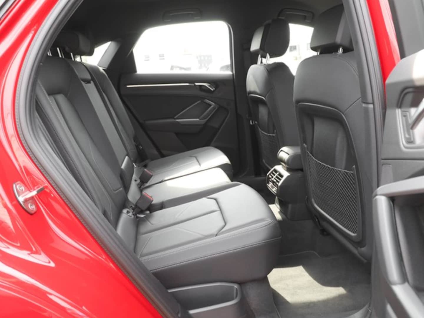 Bild über Audi Q3 Sportback S line 45 TFSI quattro S tronic - für weitere Informationen kontaktieren Sie den Audi Partner