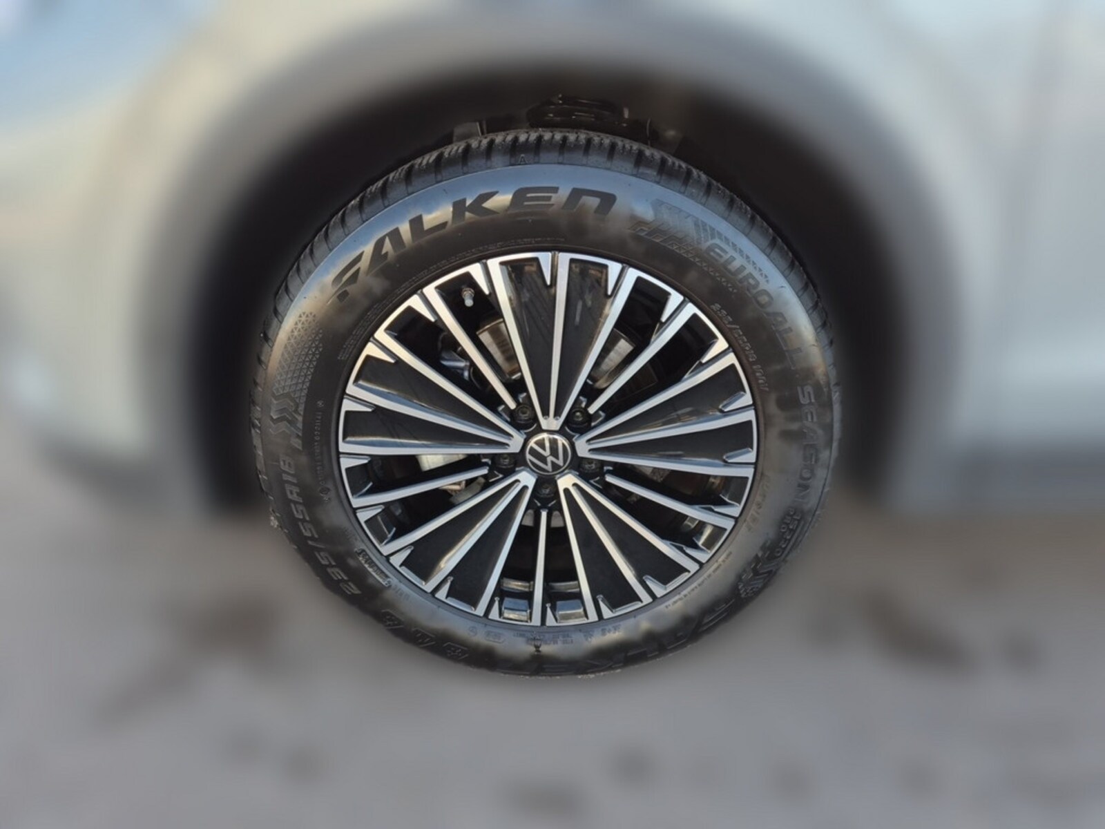Volkswagen Tiguan – Bild 12