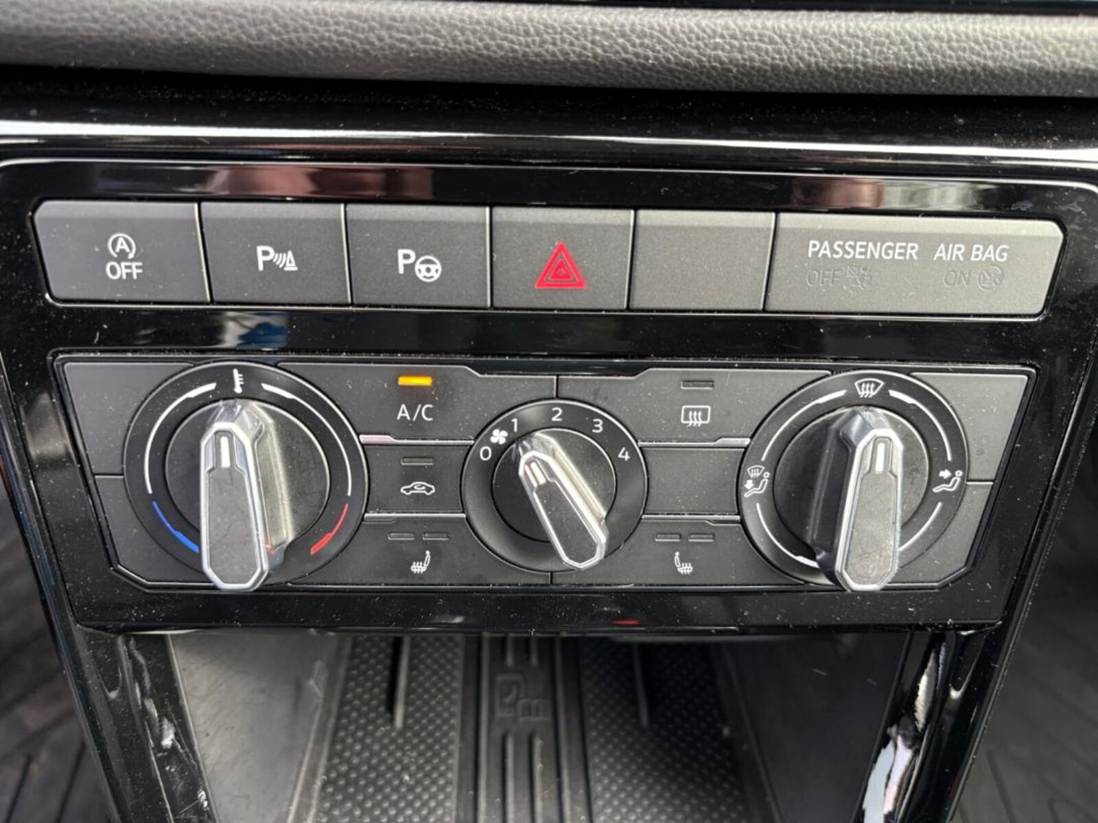 Volkswagen T-Cross – Bild 20