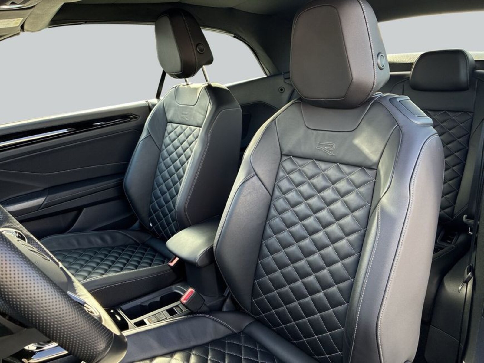 Volkswagen T-Roc Cabriolet – Bild 10