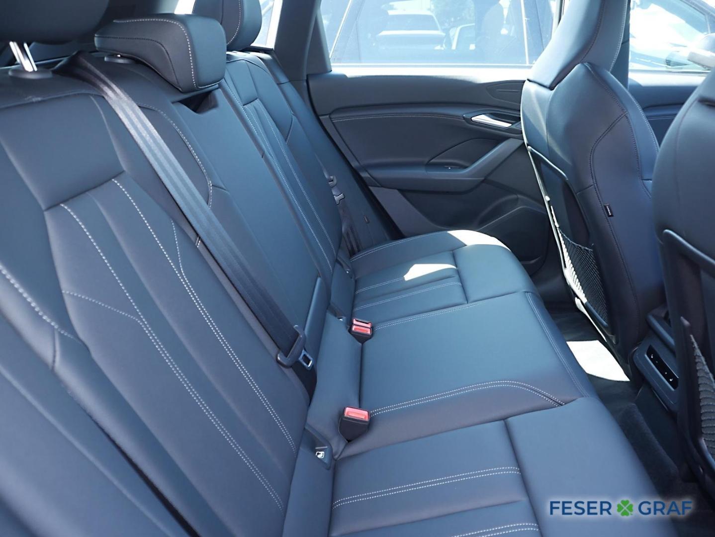 Image about Audi Q6 SUV e-tron 55 e-tron quattro 285 kW