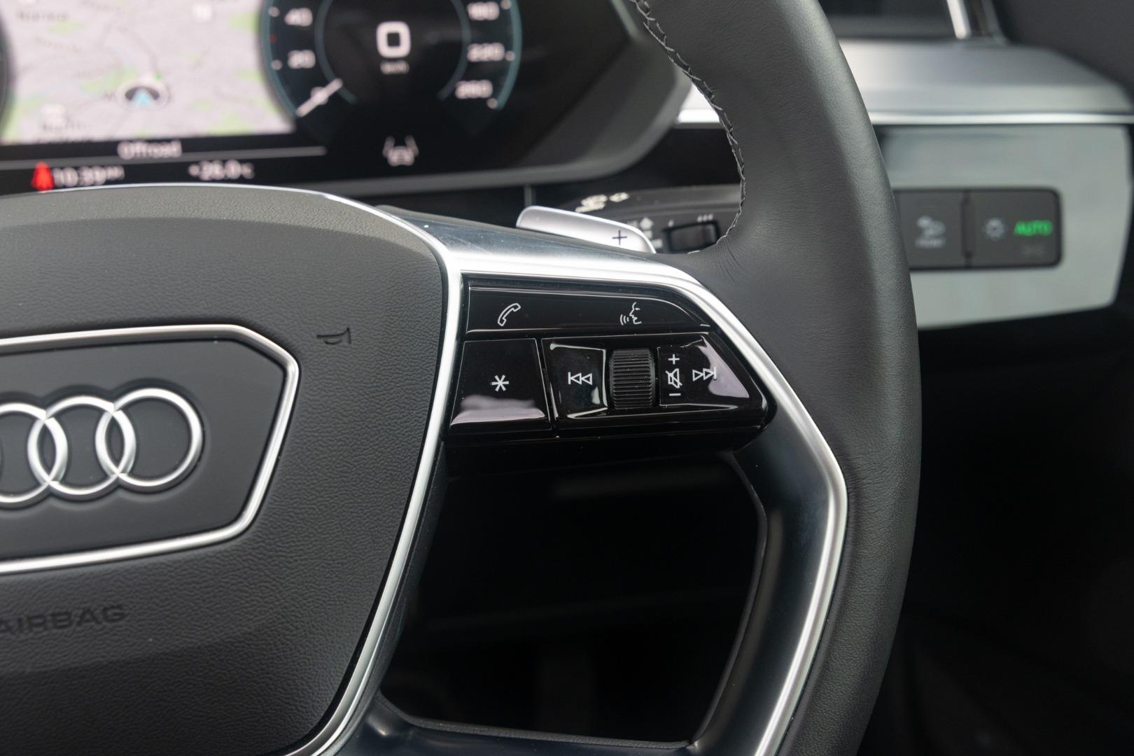 Image about Audi Q8 Sportback e-tron 55 e-tron quattro S line 300,00 kW