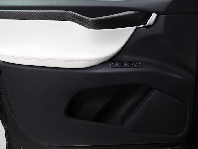 2021 Tesla Model X Performance - Photo 16