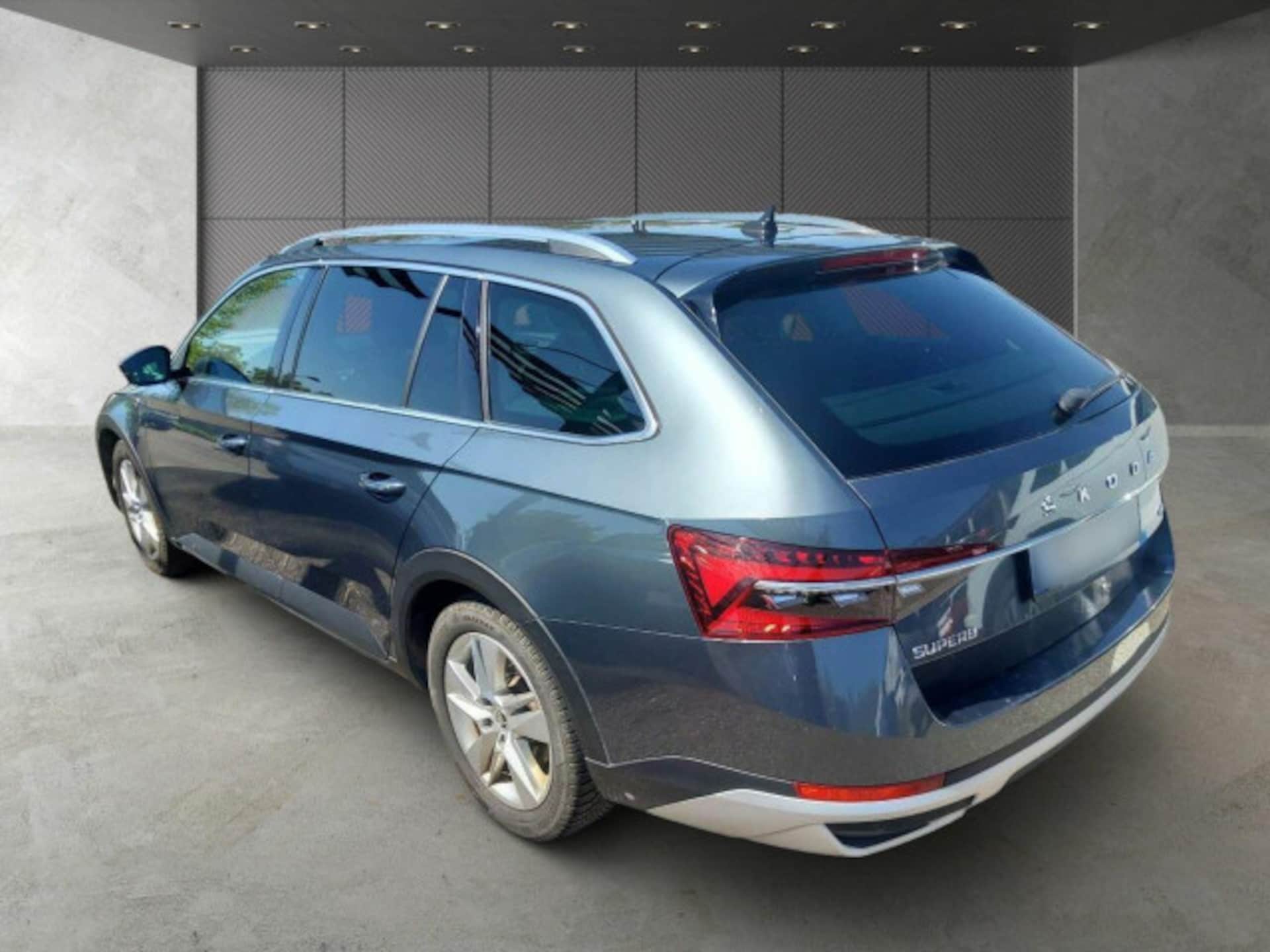 Skoda Superb Combi Scout