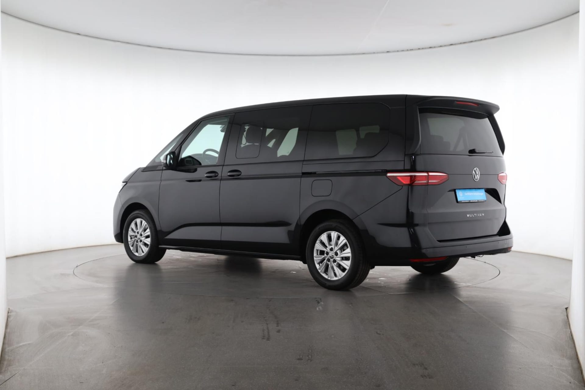 Volkswagen Multivan Langversion Basis-Modell