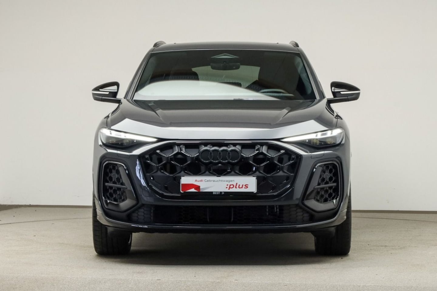 Bild über Audi SQ5 Sportback edition one mit Akzenten mythosschwarz TFSI 270 kW S tronic - für weitere Informationen kontaktieren Sie den Audi Partner