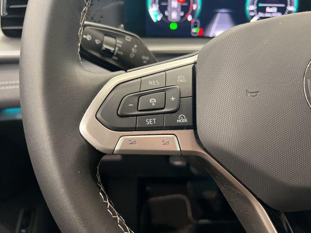 2025 Volkswagen Tiguan SE - Photo 27