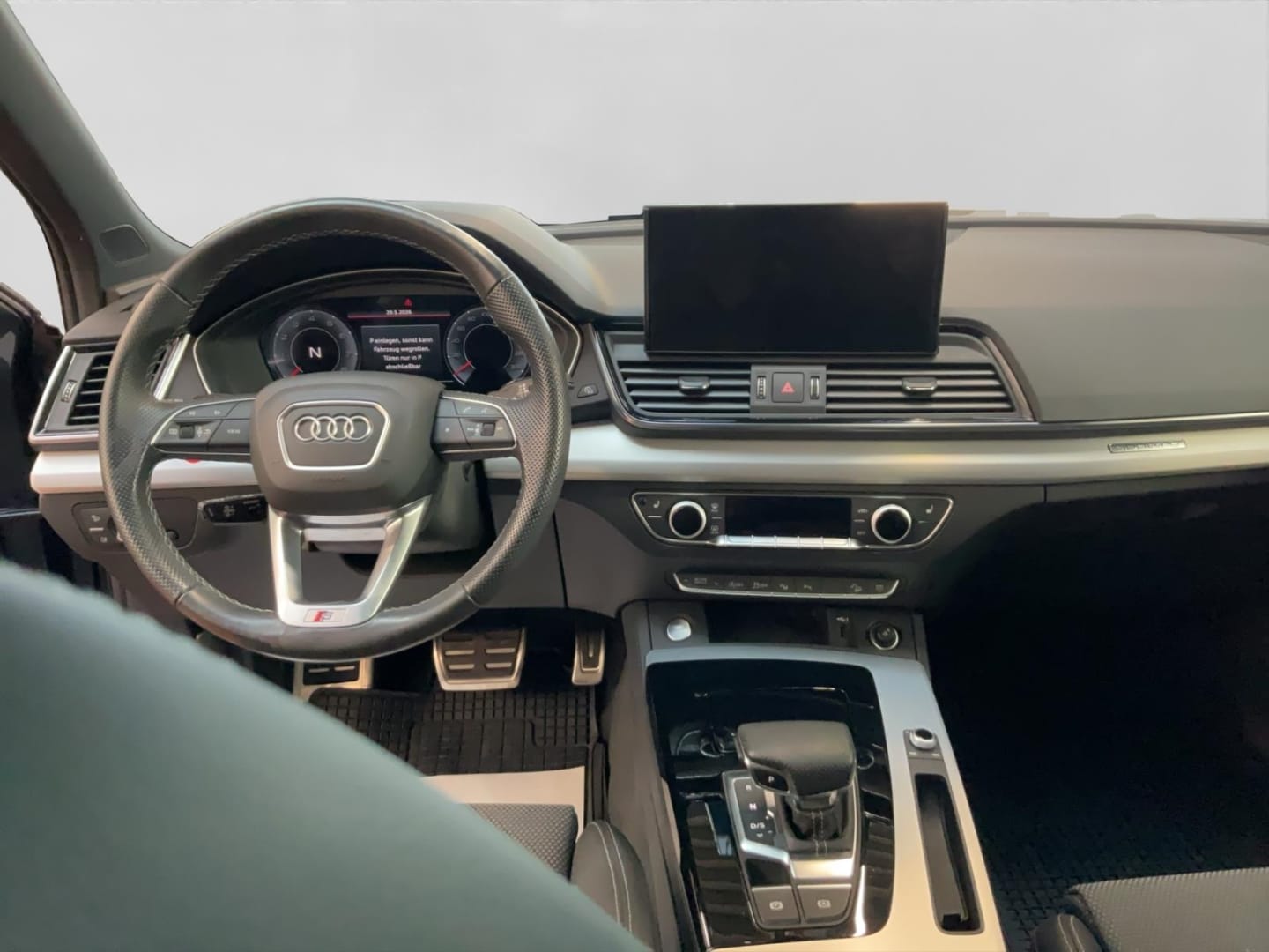 Bild über Audi Q5 Sportback 40 TFSI quattro S tronic - für weitere Informationen kontaktieren Sie den Audi Partner