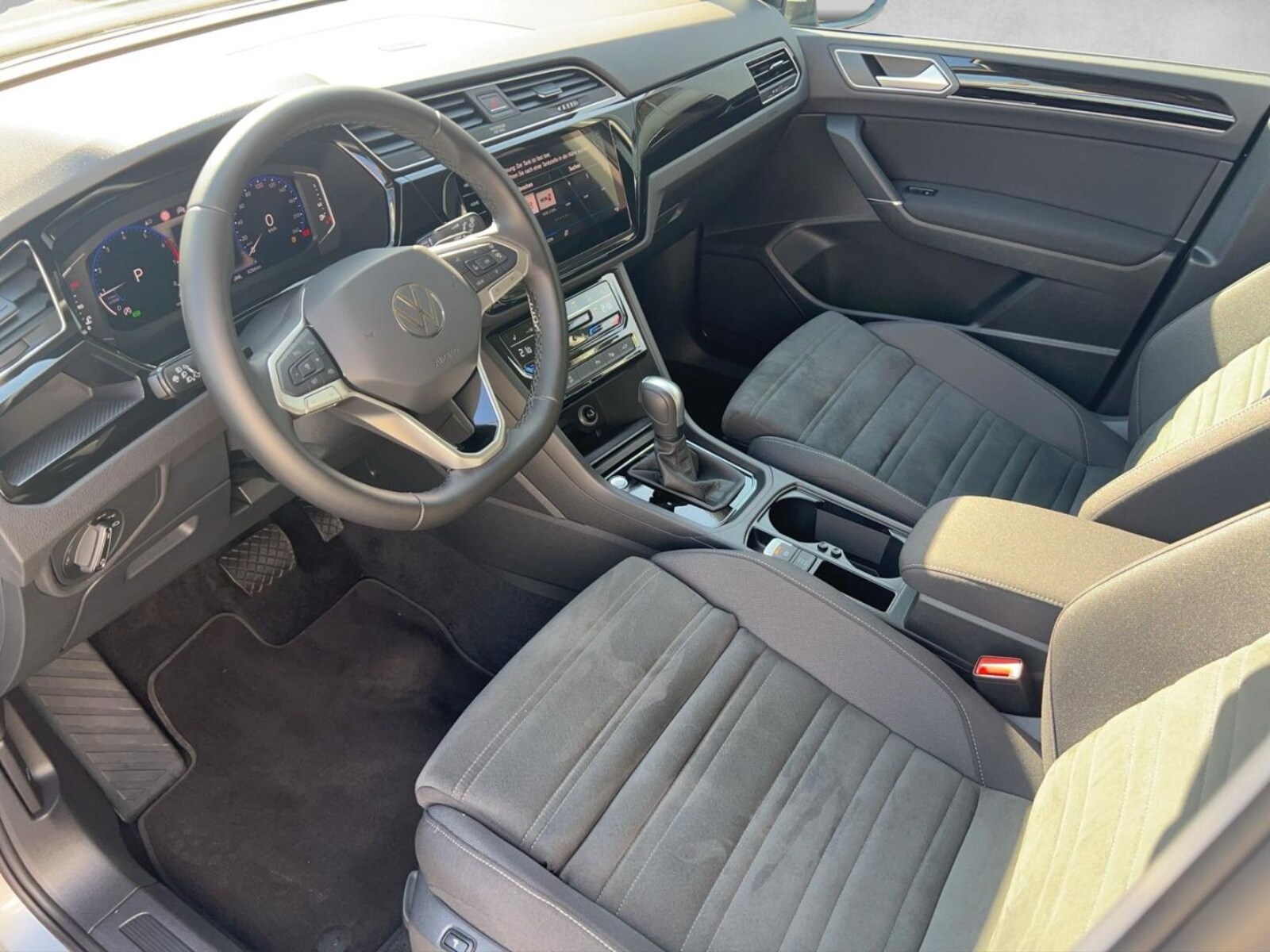 Volkswagen Touran – Bild 19