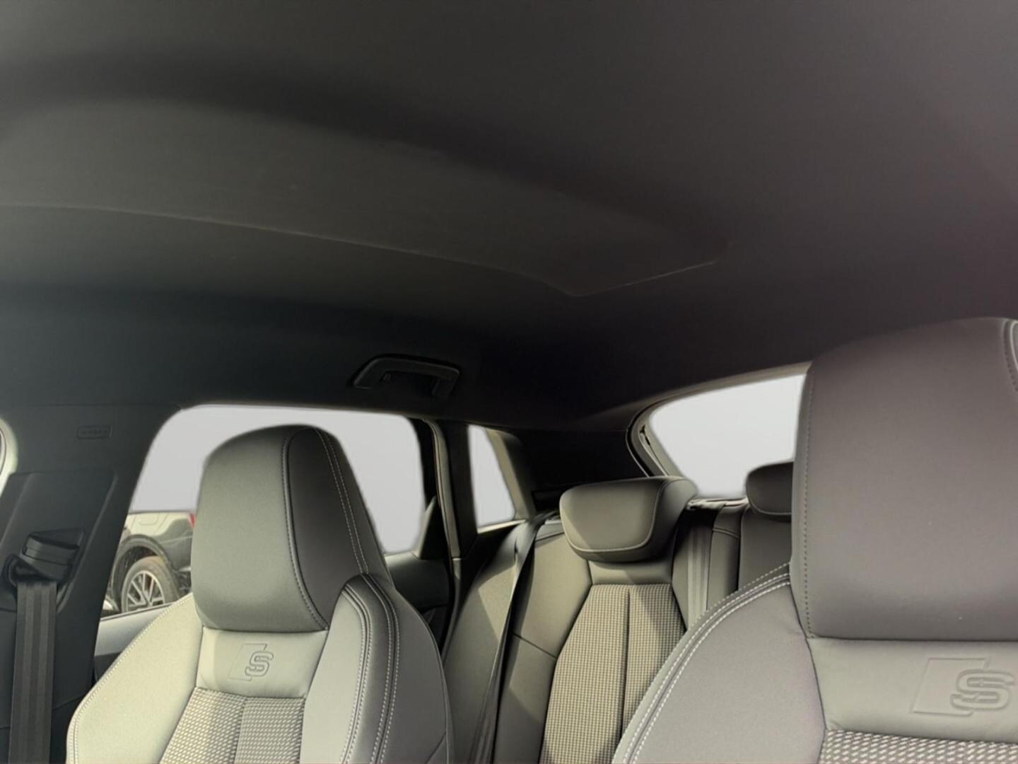 Bild über Audi A3 Sportback S line 30 TFSI S tronic - für weitere Informationen kontaktieren Sie den Audi Partner