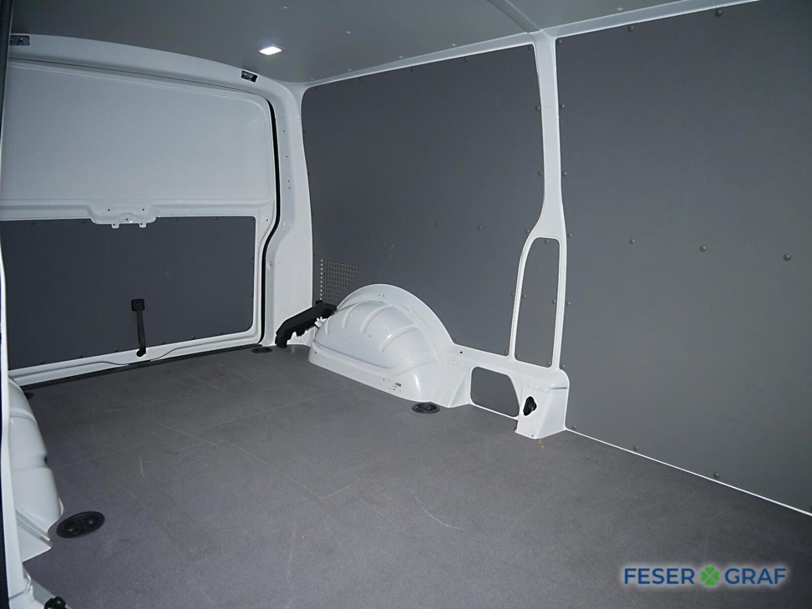 Volkswagen T6.1 Transporter Kasten langer Radstand – Bild 8