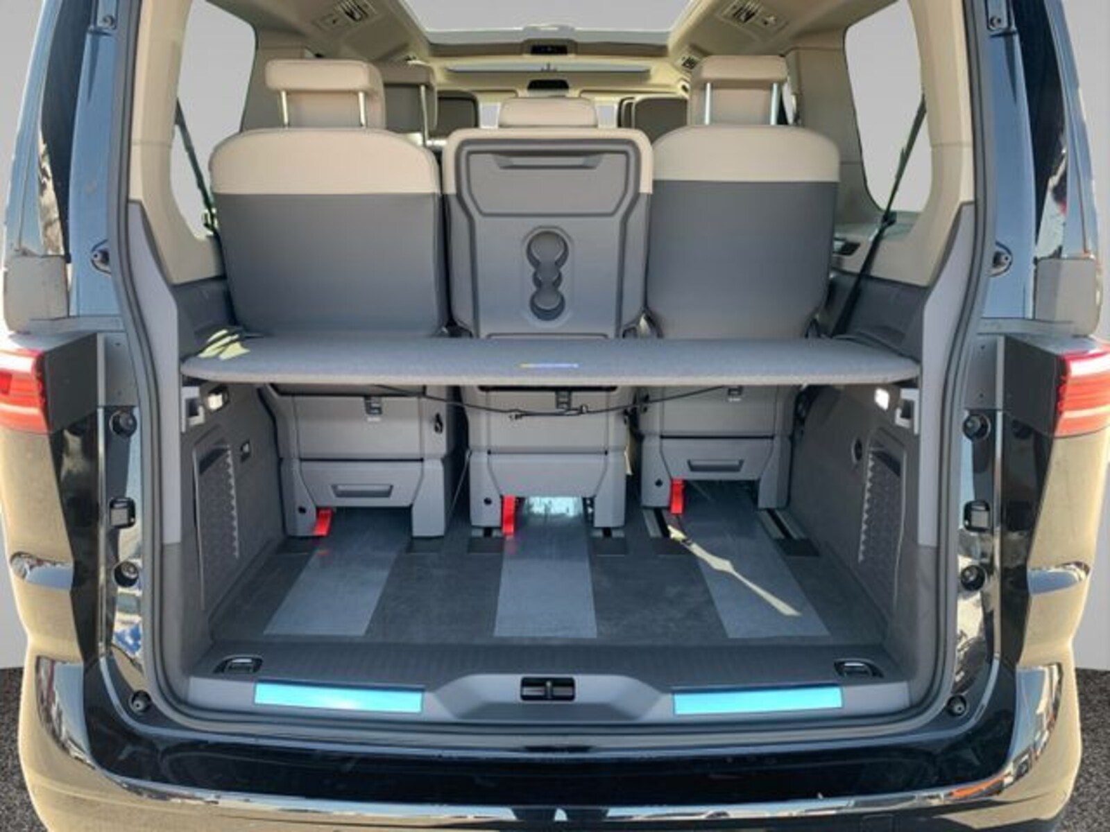 Volkswagen Multivan Langversion – Bild 15