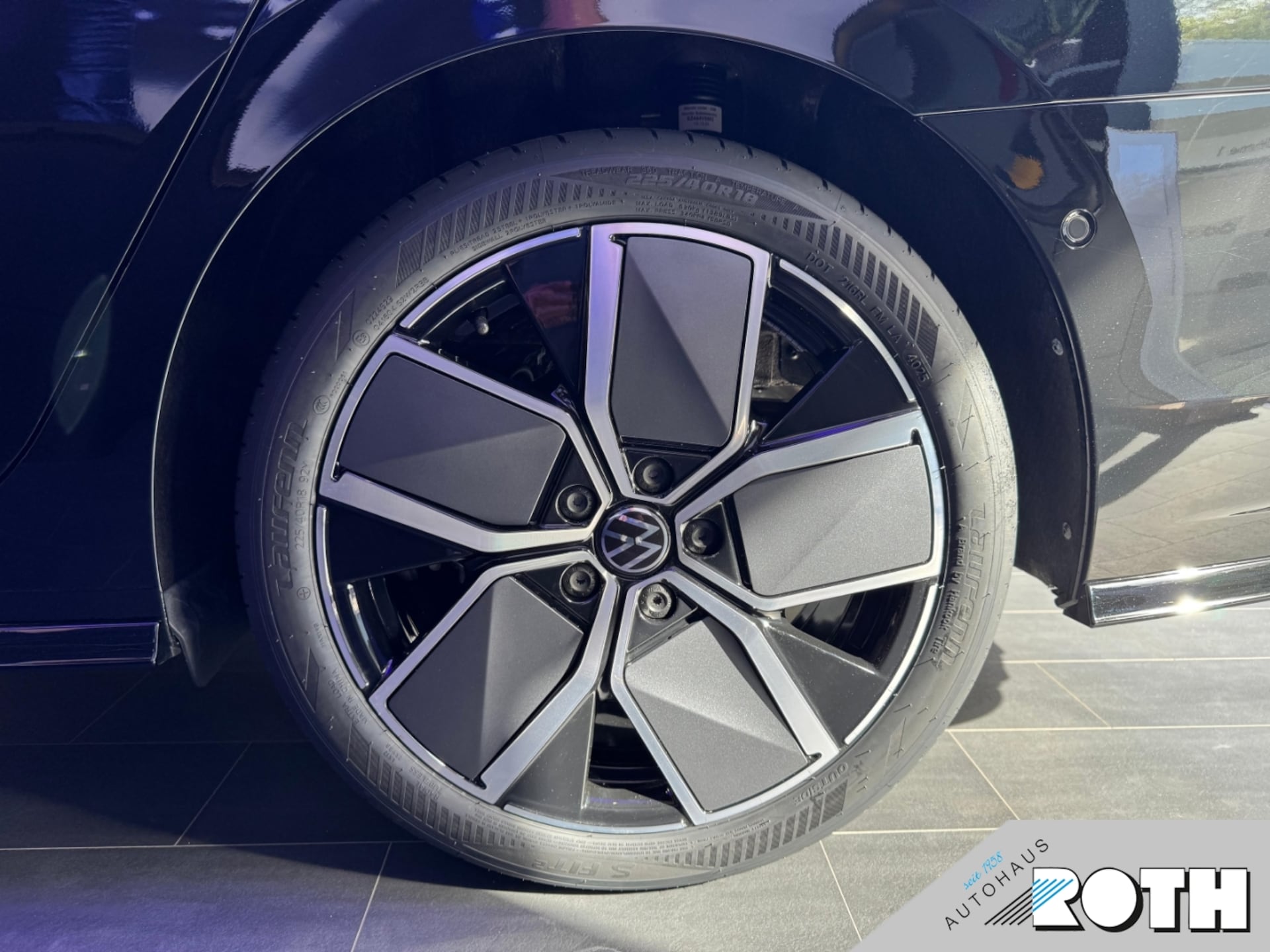 Volkswagen Golf Variant R-Line