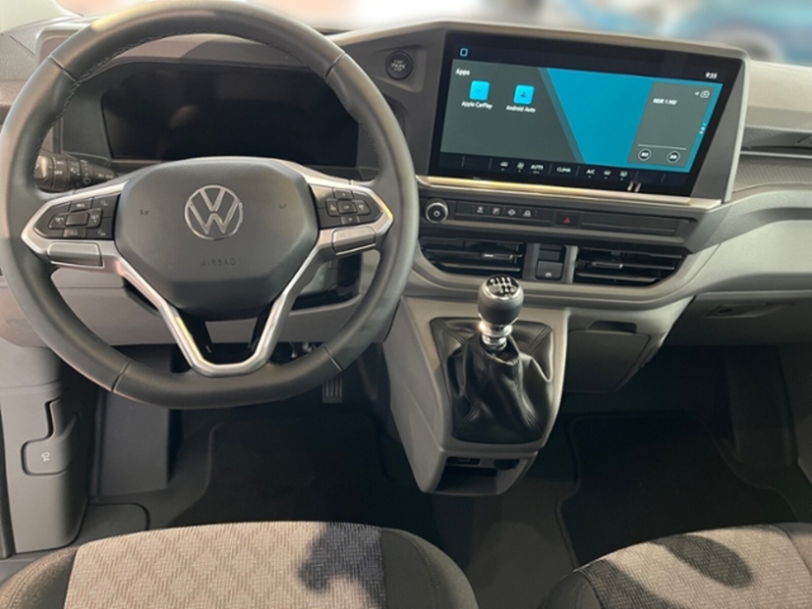 Volkswagen Transporter Kasten kurzer Radstand – Bild 12