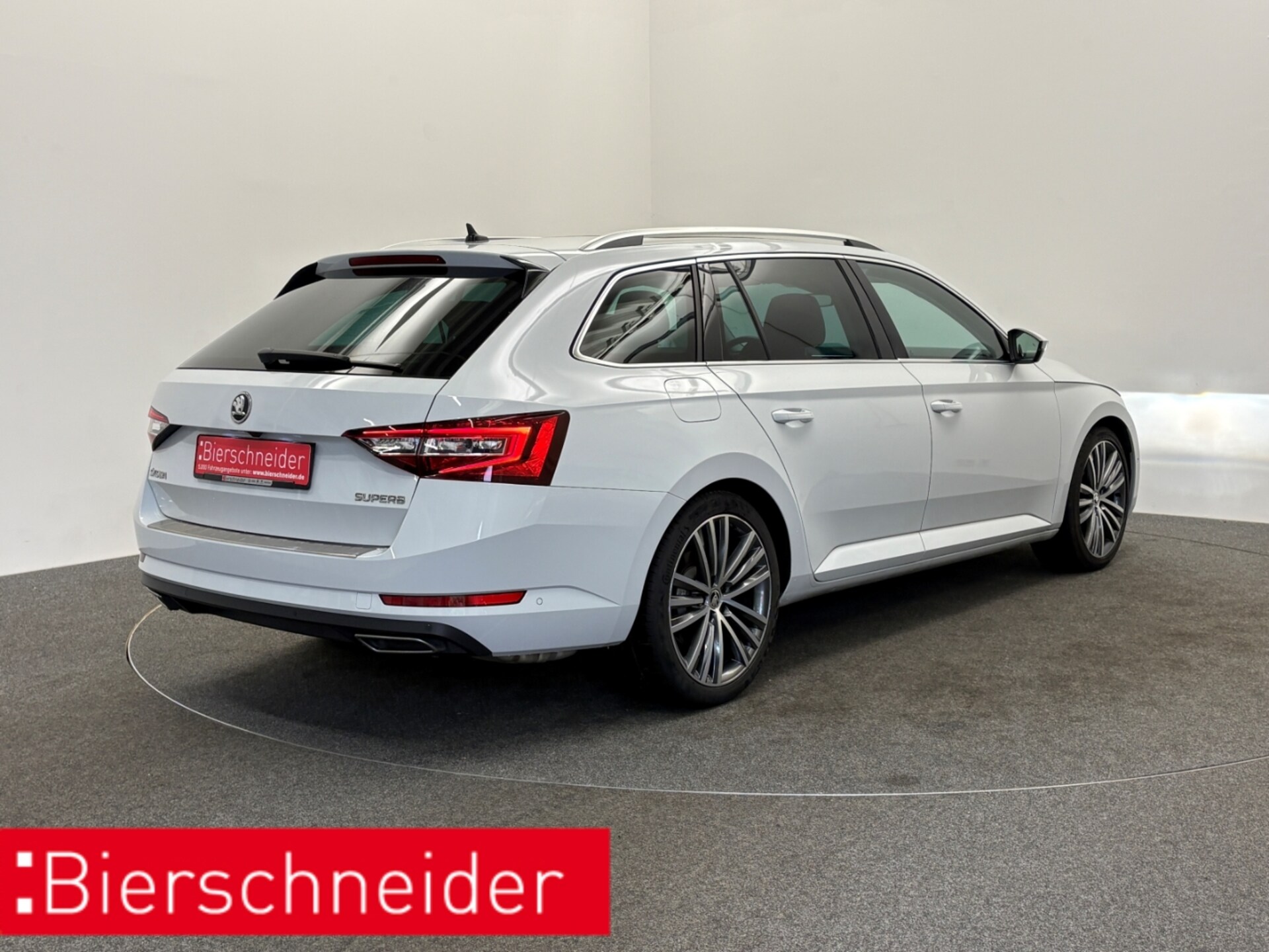 Skoda Superb Combi Style