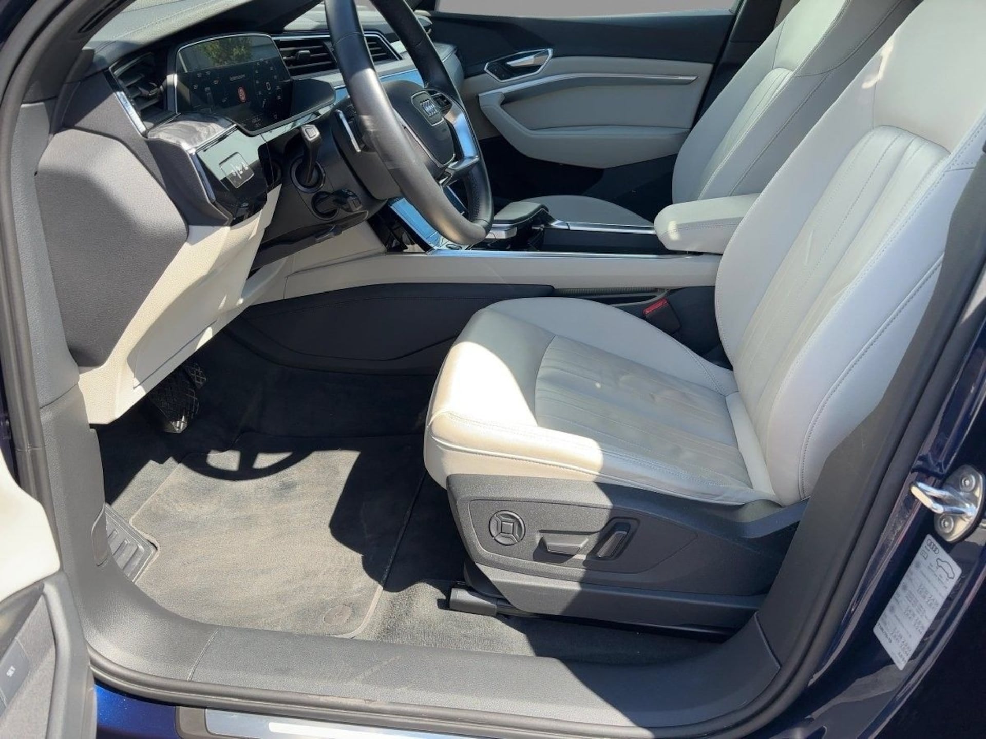 Audi e-tron advanced