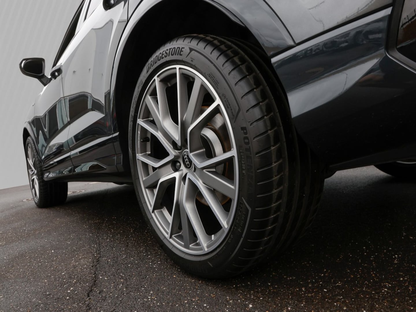 Bild über Audi Q3 Sportback TDI quattro 142 kW S tronic - für weitere Informationen kontaktieren Sie den Audi Partner