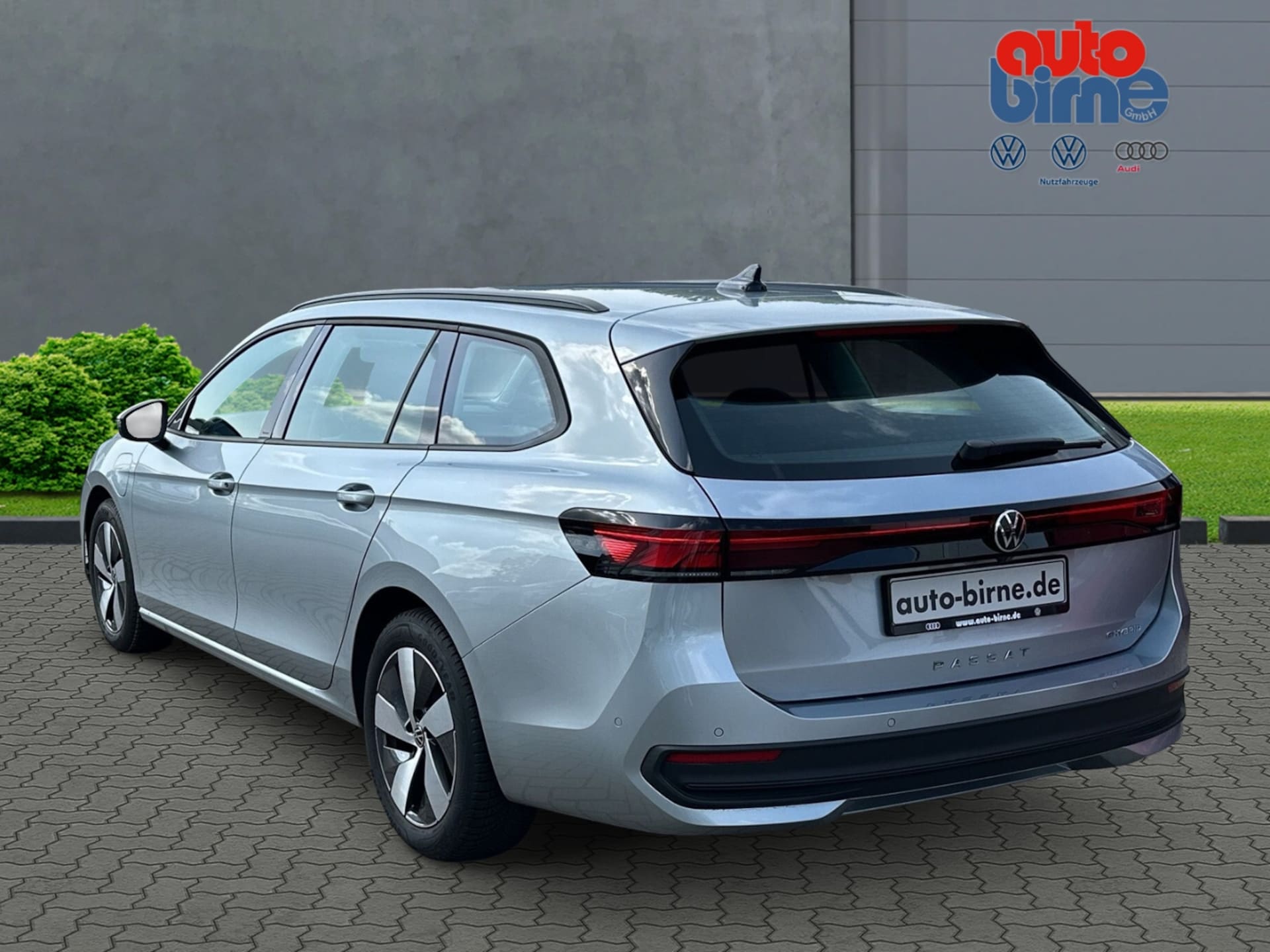 Volkswagen Passat Basis-Modell