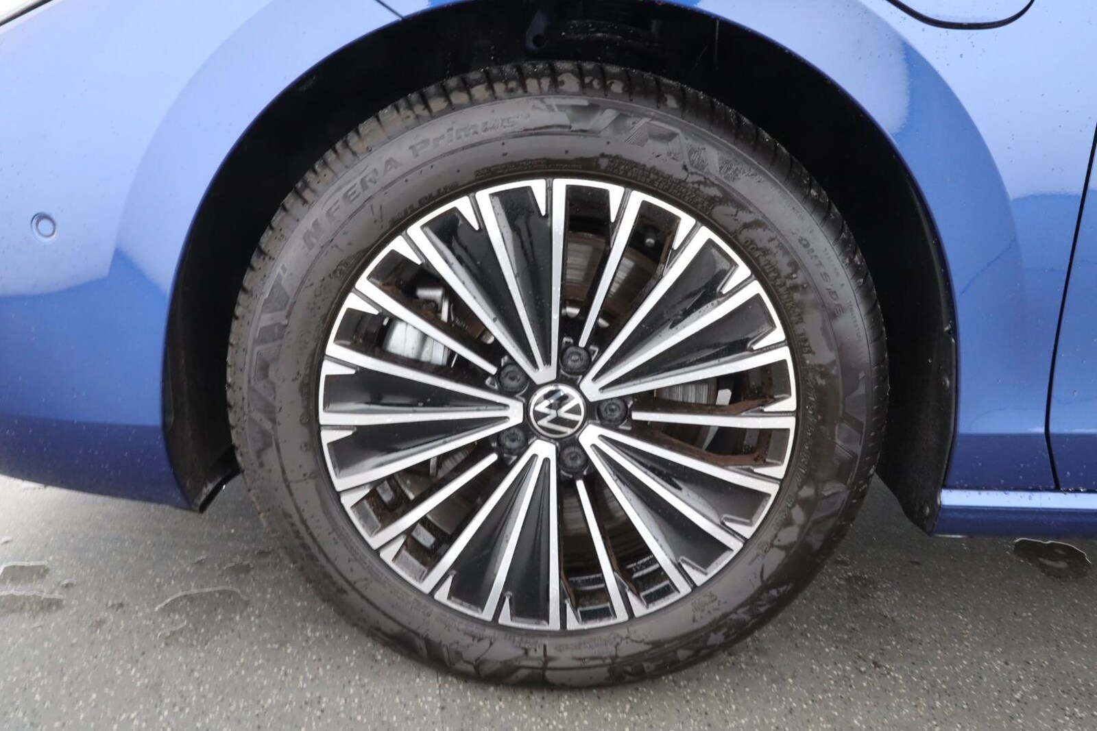Volkswagen Passat – Bild 8