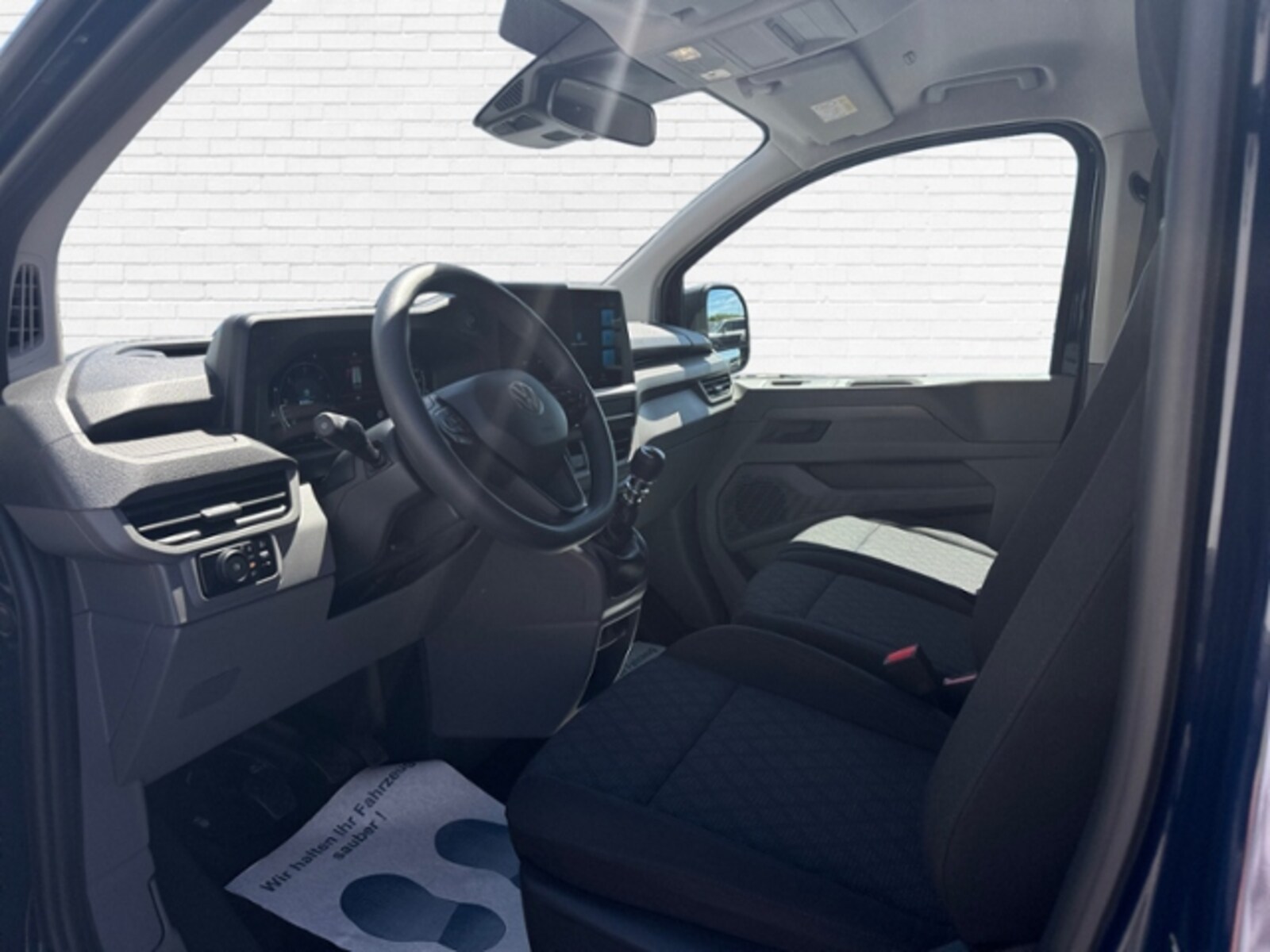 Volkswagen Transporter Kasten kurzer Radstand – Bild 9