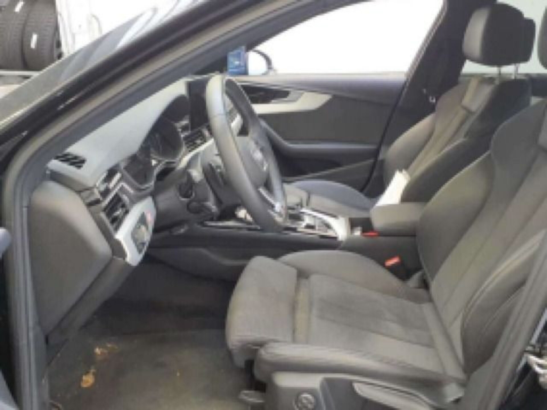 Audi A4 Avant S line