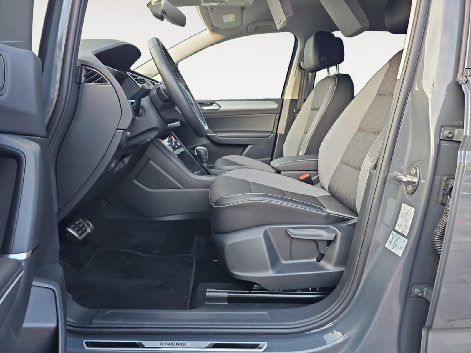 Volkswagen Touran – Bild 8