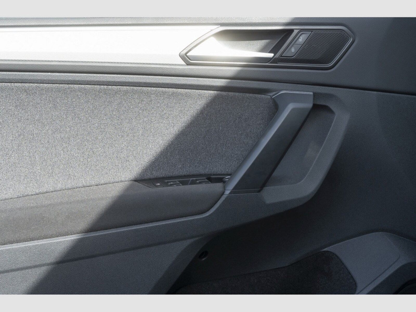 Volkswagen Tiguan – Bild 17