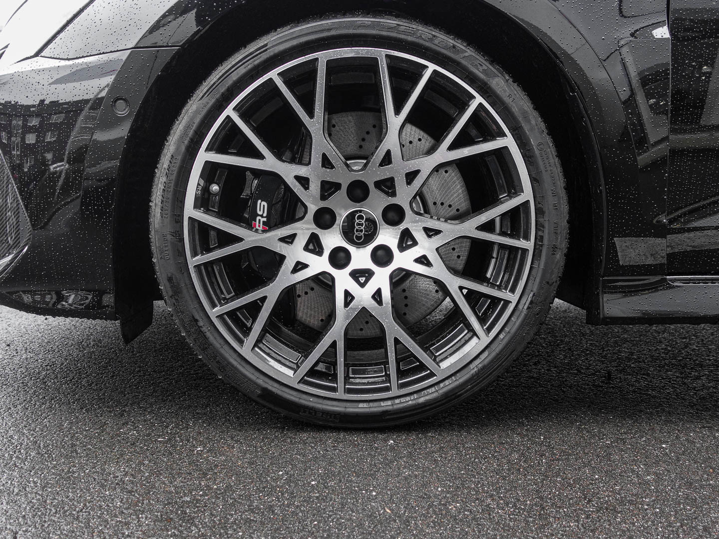 Image about Audi RS 3 Limousine TFSI quattro S tronic