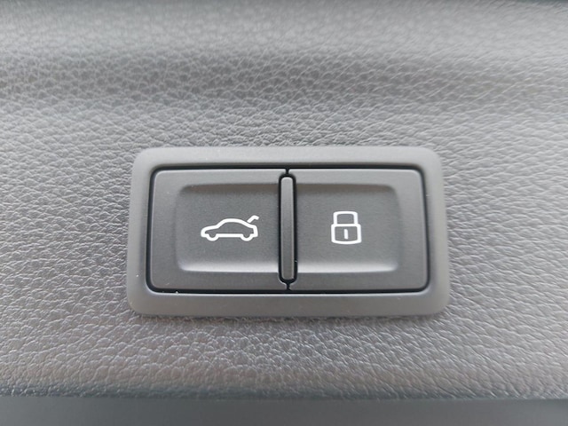 2025 Audi Q3 S Line Premium - Photo 13