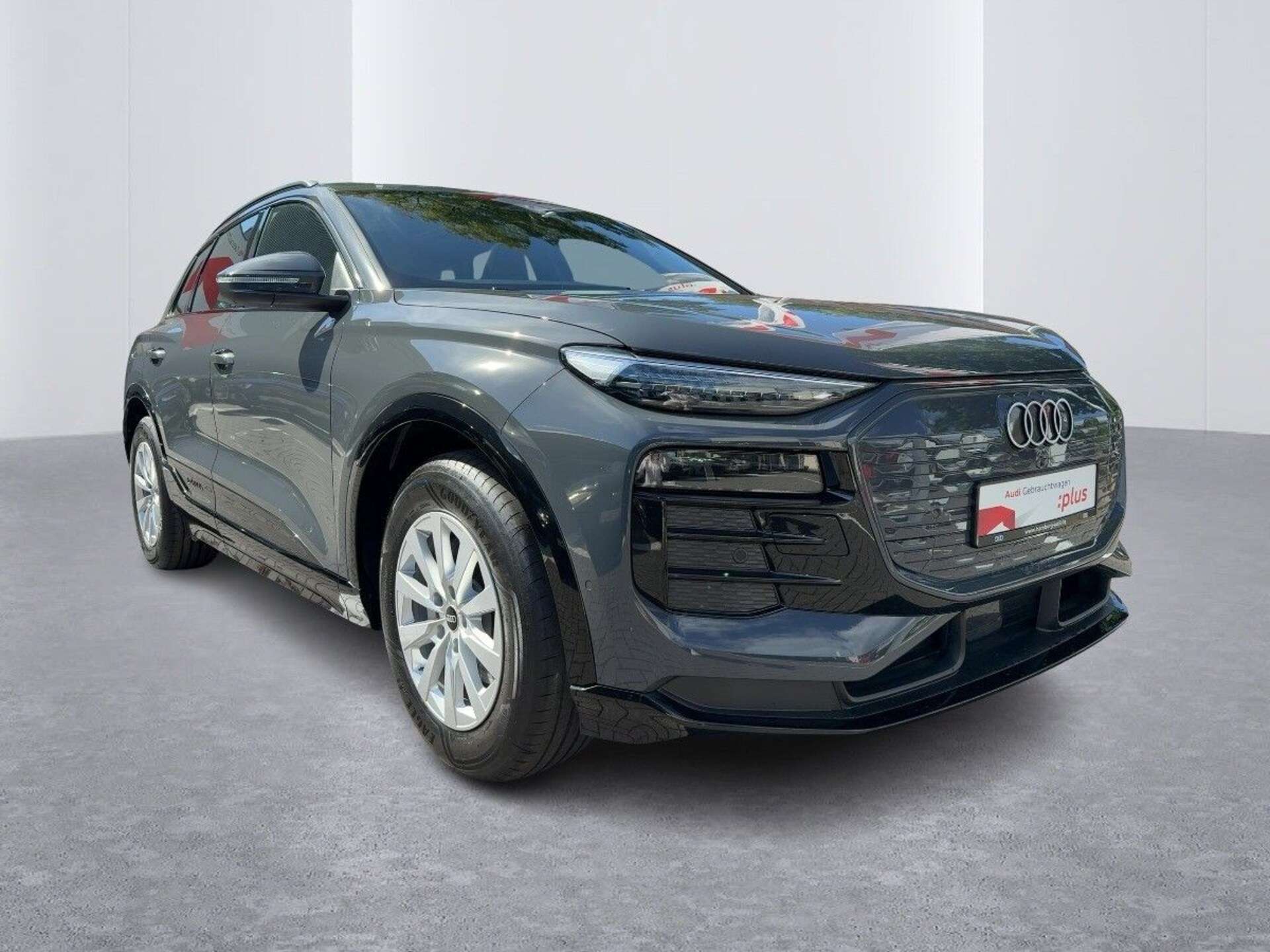 Audi Q6 SUV e-tron