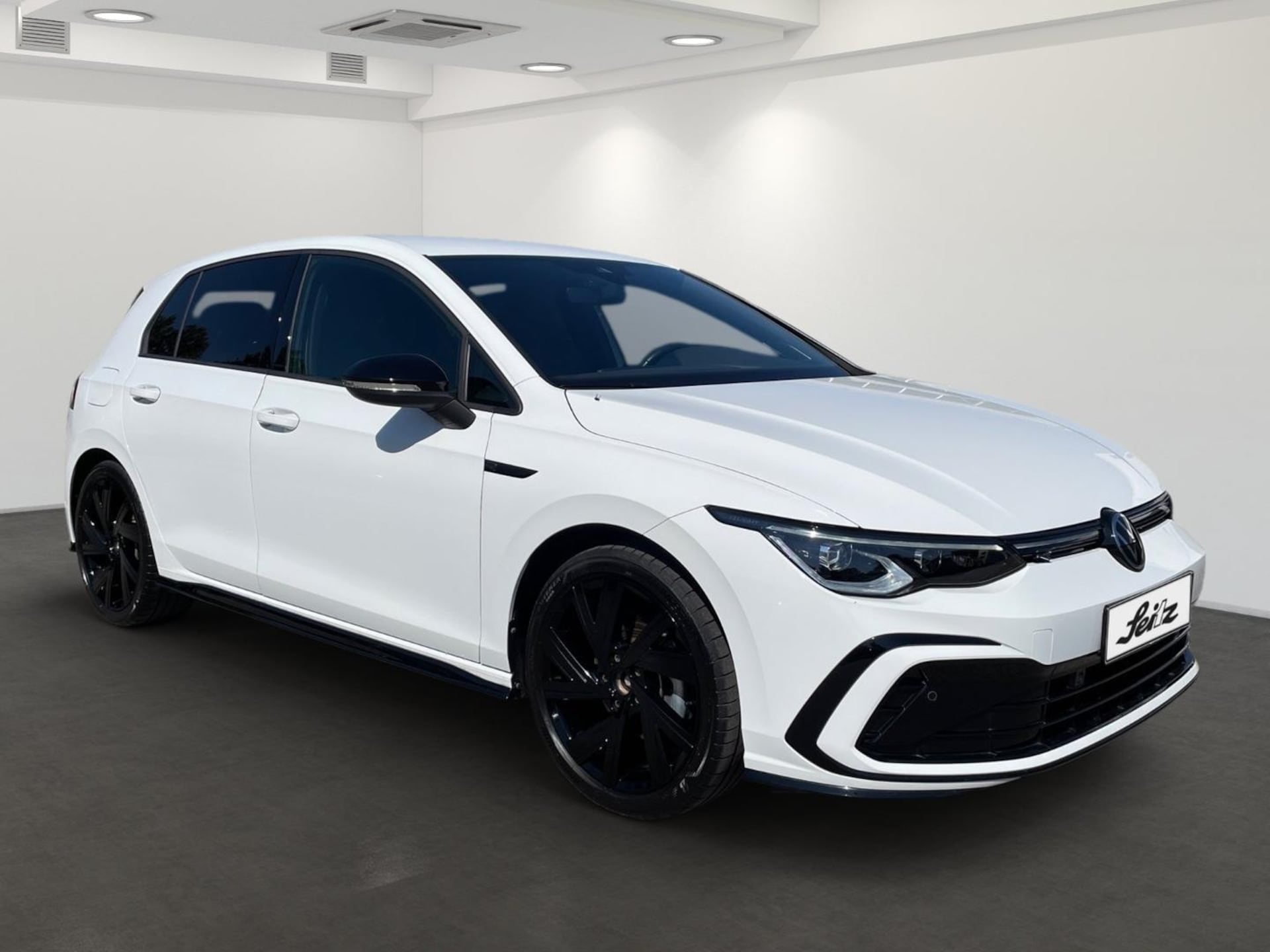 Volkswagen Golf R-Line