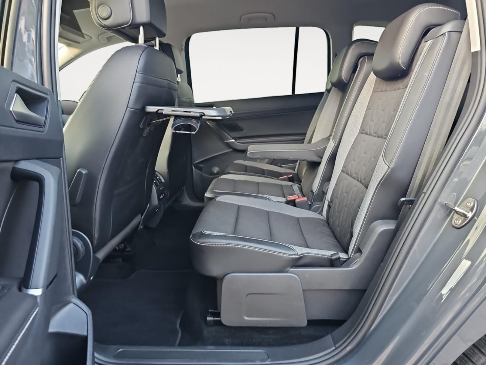 Volkswagen Touran – Bild 9