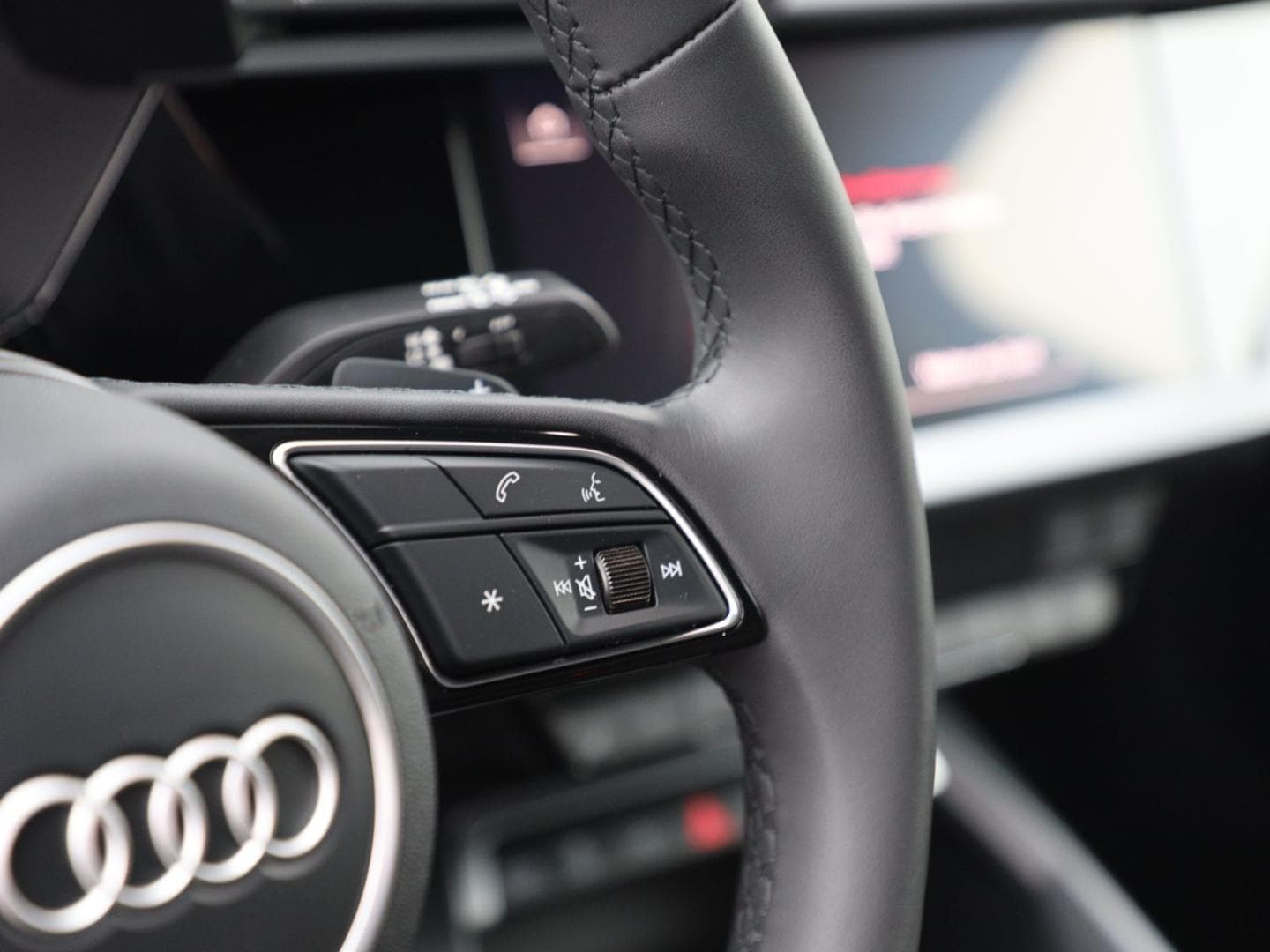 Bild über Audi A3 Sportback TFSI e advanced 40 TFSI e S tronic - für weitere Informationen kontaktieren Sie den Audi Partner