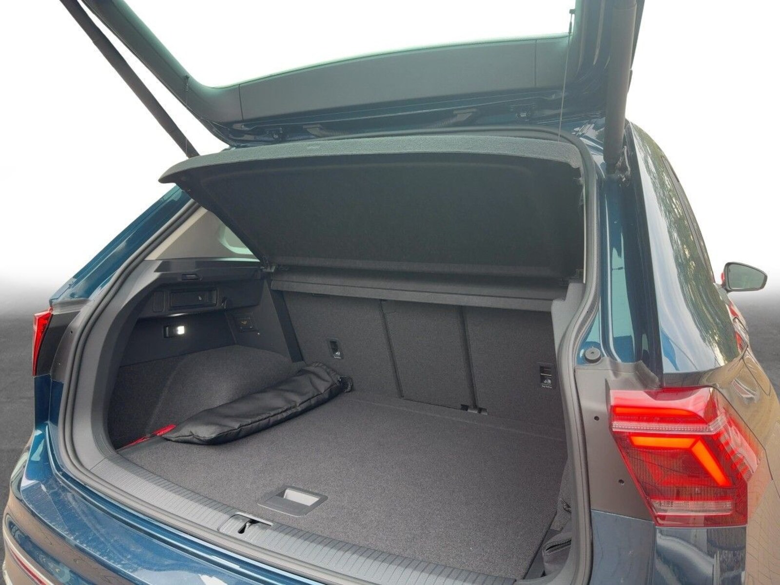 Volkswagen Tiguan – Bild 8